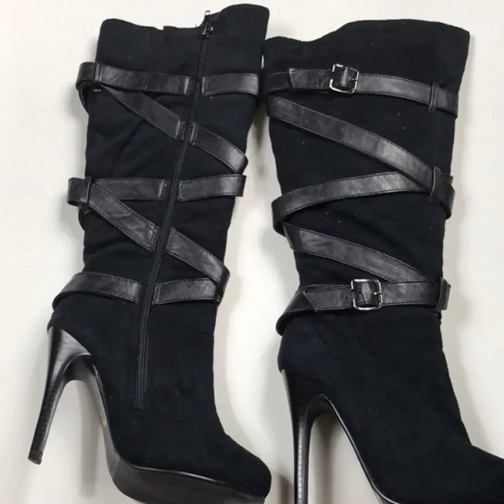 Boots De Blossom collection Black Women Shoes Size 5.5